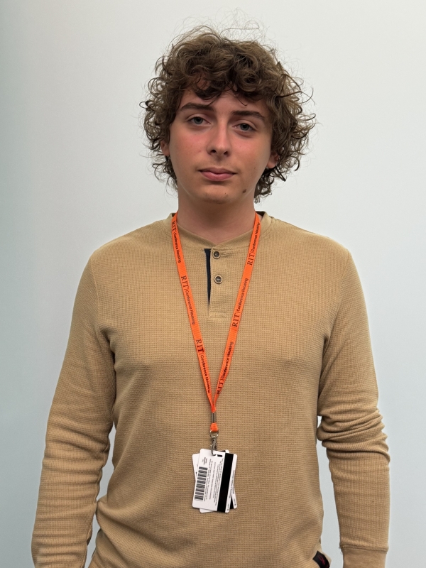 Portrait of Alexander Garza, Undergraduate Researcher